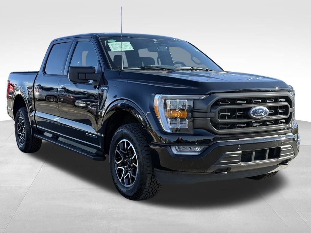 2023 Ford F-150 XLT Certified 4WD Near Milwaukee WI