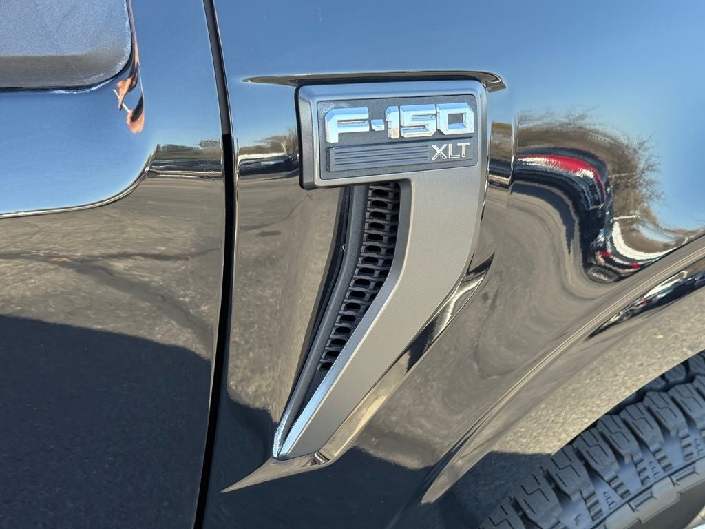 2023 Ford F-150 XLT Certified 4WD Near Milwaukee WI