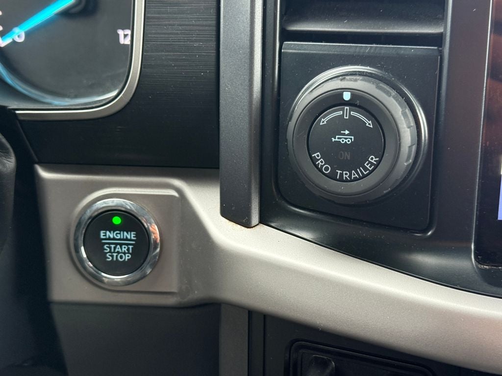 2023 Ford F-150 XLT Certified 4WD Near Milwaukee WI