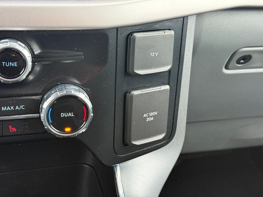 2023 Ford F-150 XLT Certified 4WD Near Milwaukee WI