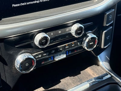 2023 Ford F-150 Lariat Certified 4WD Near Milwaukee WI