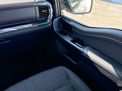 2023 Ford F-150 XLT Certified 4WD Near Milwaukee WI