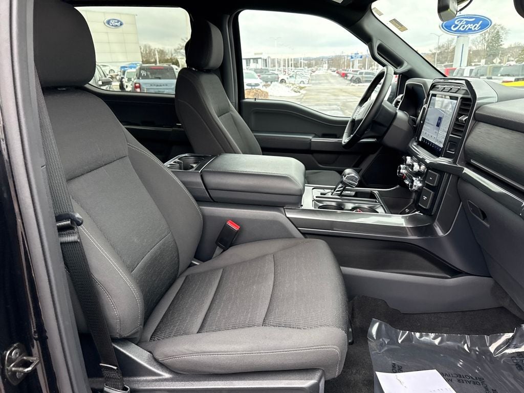 2023 Ford F-150 XLT Certified 4WD Near Milwaukee WI