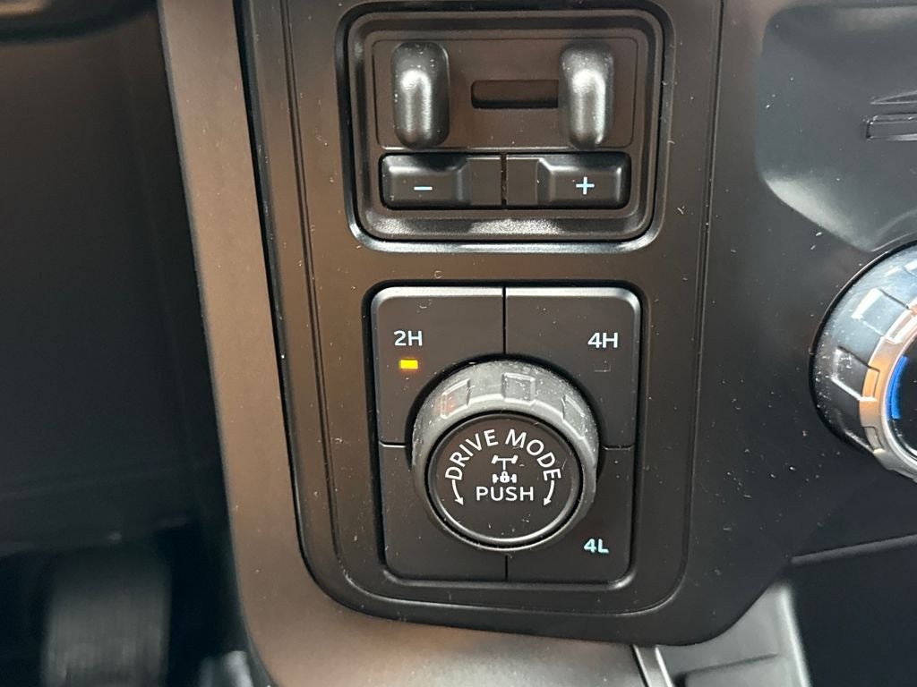 2024 Ford F-150 XLT Certified 4WD Near Milwaukee WI