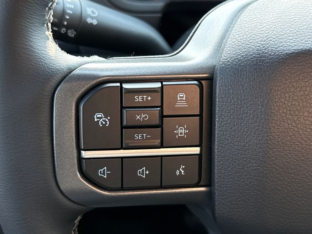 2025 Ford F-150 Lariat Certified 4WD Near Milwaukee WI