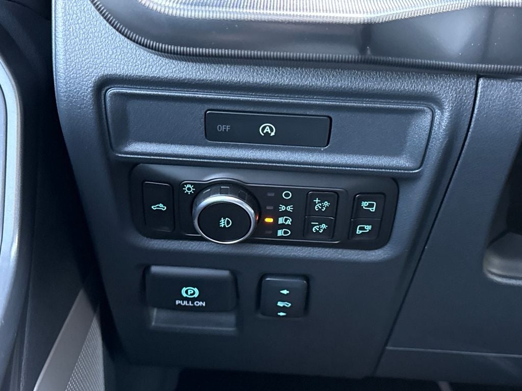 2025 Ford F-150 Lariat Certified 4WD Near Milwaukee WI