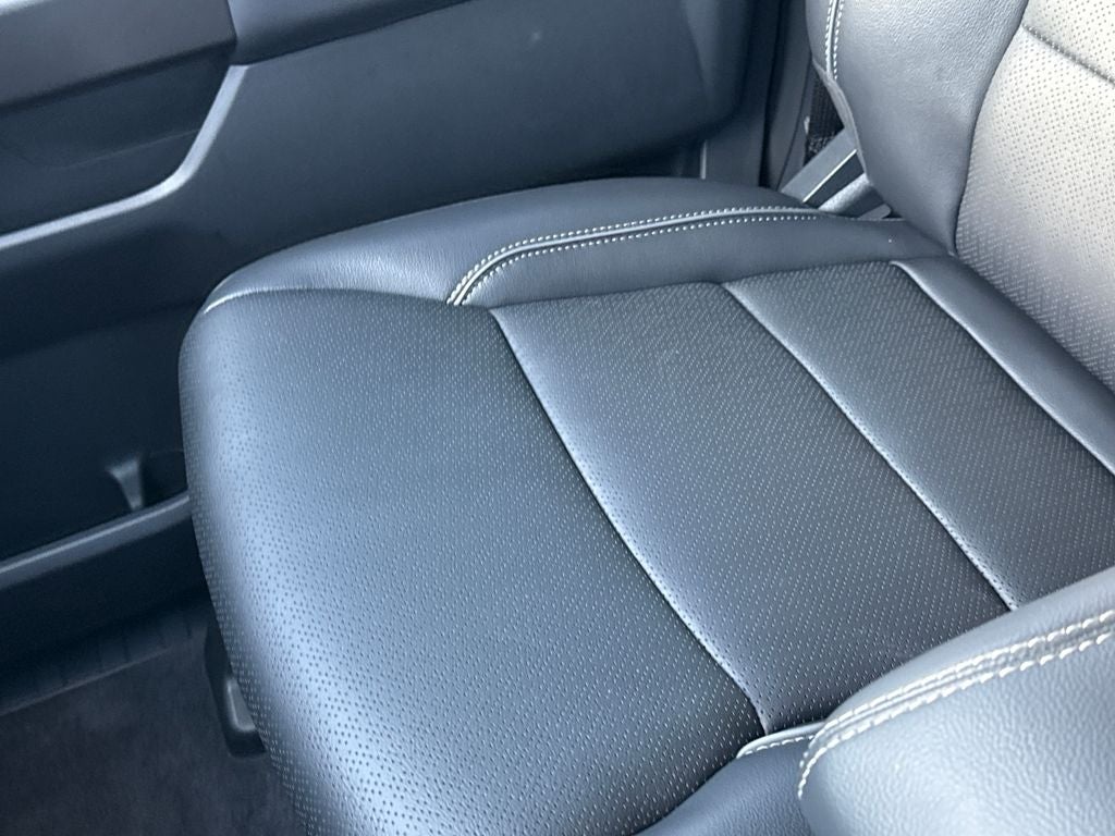 2025 Ford F-150 Lariat Certified 4WD Near Milwaukee WI