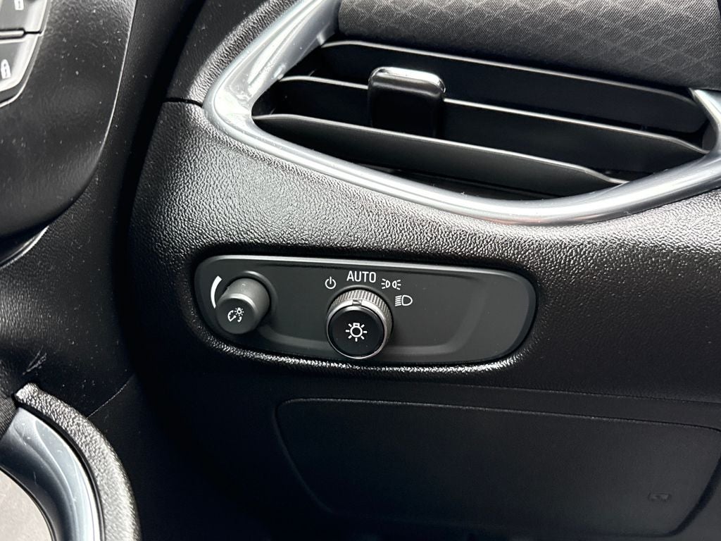 2019 Chevrolet Malibu LT Blue Certified Near Milwaukee WI