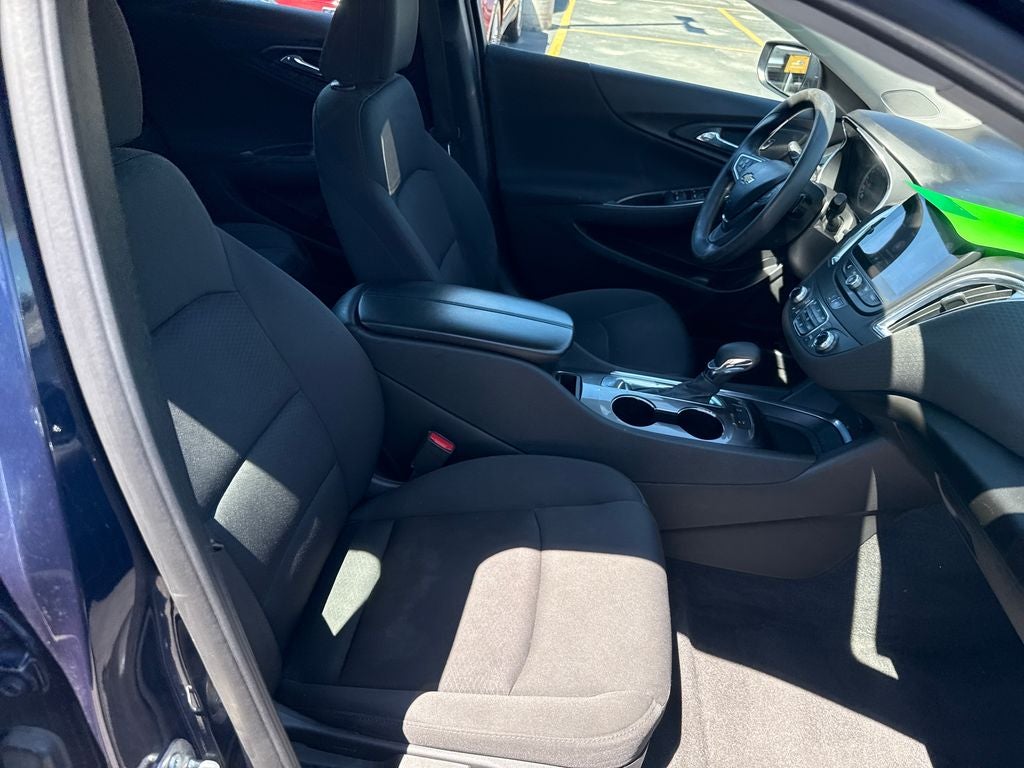 2021 Chevrolet Malibu LT Near Milwaukee WI