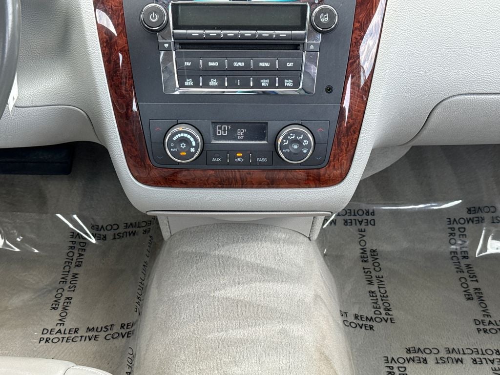 2006 Cadillac DTS Base Near Milwaukee WI