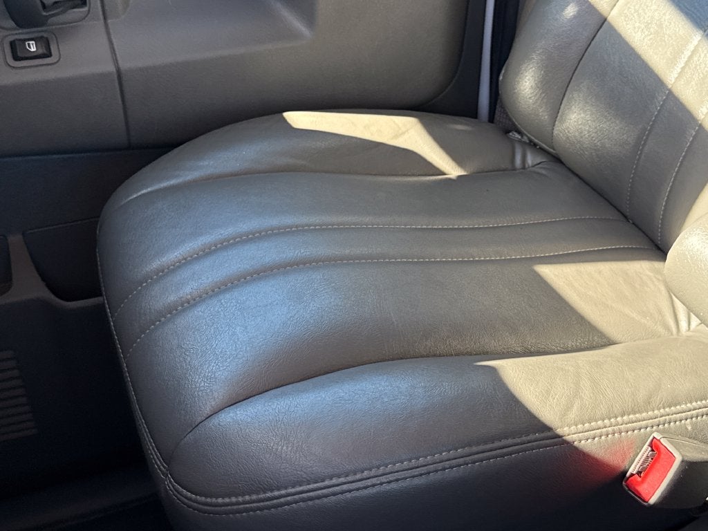 2023 Chevrolet Express 3500 LS PASSENGER VAN FORD BLUE CERTIFIED