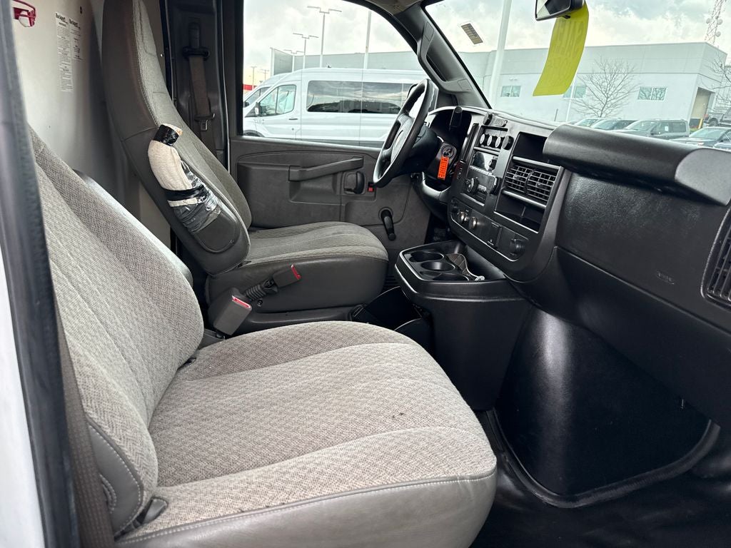 2019 Chevrolet Express 3500 Work Van Cutaway