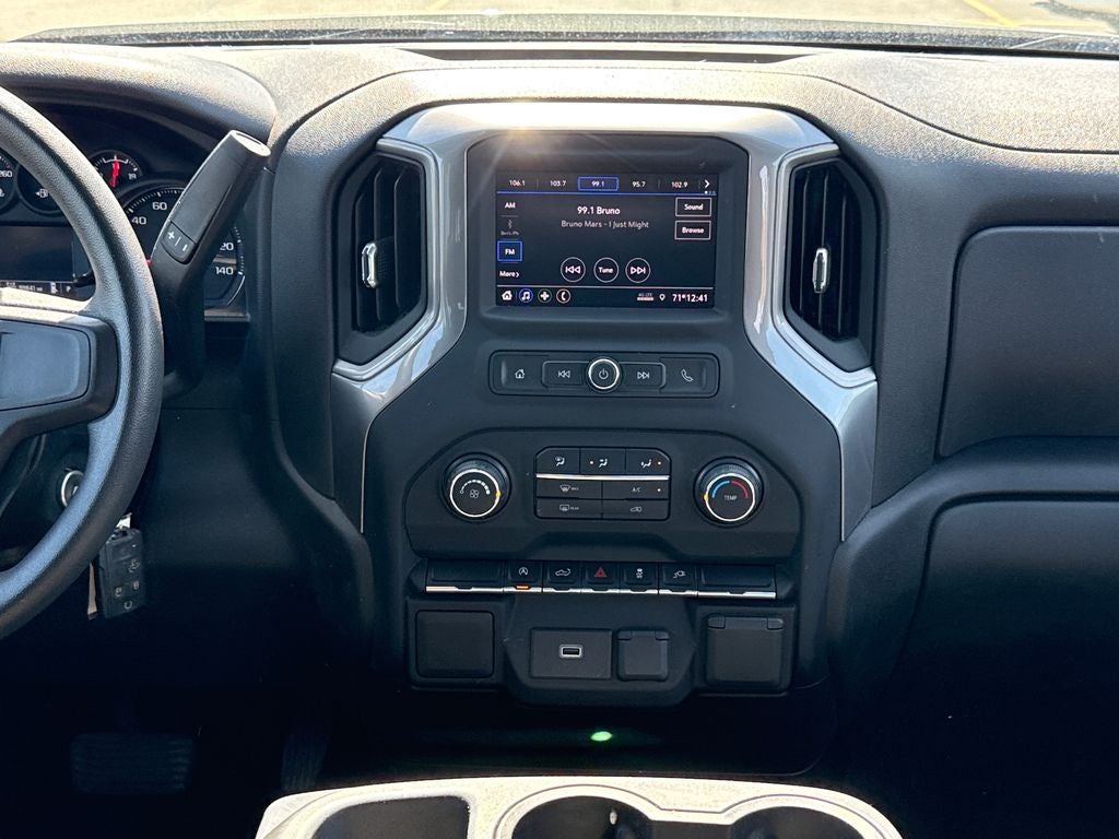 2020 Chevrolet Silverado 1500 Custom 4WD Near Milwaukee WI