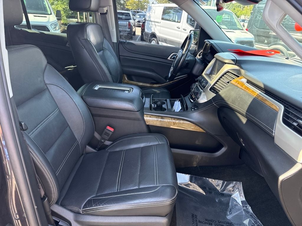 2017 GMC Yukon XL Denali 4WD Near Milwaukee WI