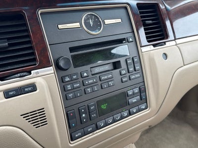 2006 Lincoln Town Car Signature Near Milwaukee WI