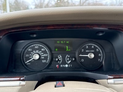 2006 Lincoln Town Car Signature Near Milwaukee WI