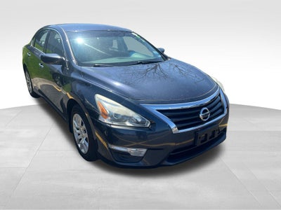 2014 Nissan Altima 2.5 S Near Milwaukee WI