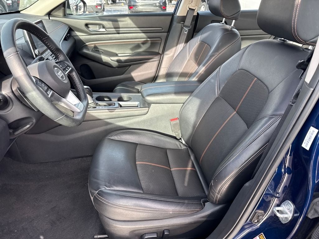 2021 Nissan Altima 2.5 SR Blue Certified Near Milwaukee WI