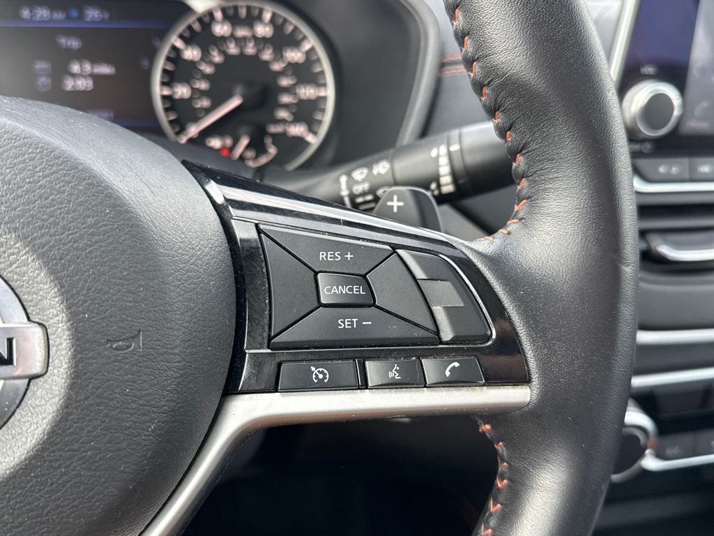 2021 Nissan Altima 2.5 SR Blue Certified Near Milwaukee WI