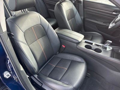 2021 Nissan Altima 2.5 SR Blue Certified Near Milwaukee WI