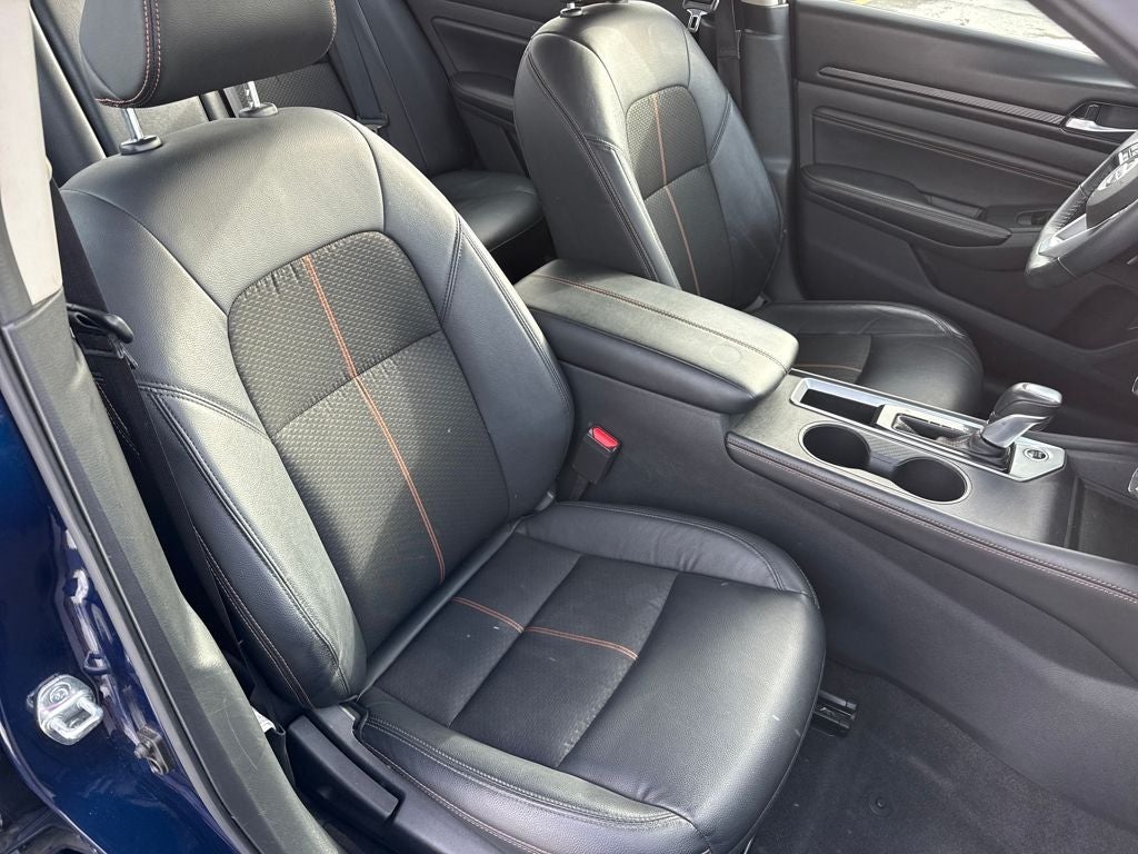 2021 Nissan Altima 2.5 SR Blue Certified Near Milwaukee WI