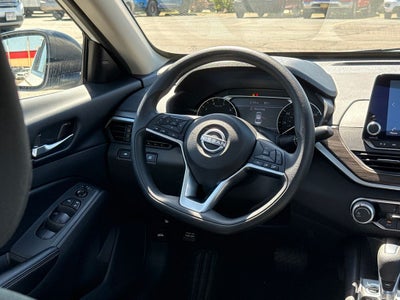 2025 Nissan Altima 2.5 SV Blue Certified Near Milwaukee WI