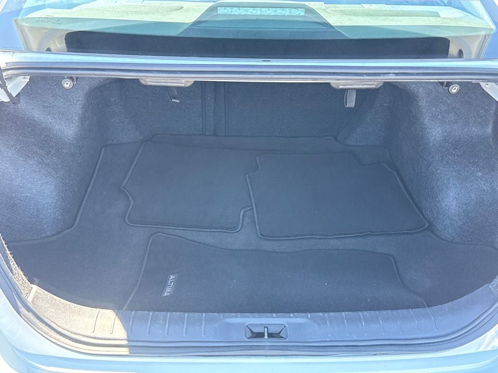 2025 Nissan Altima 2.5 SV Blue Certified Near Milwaukee WI