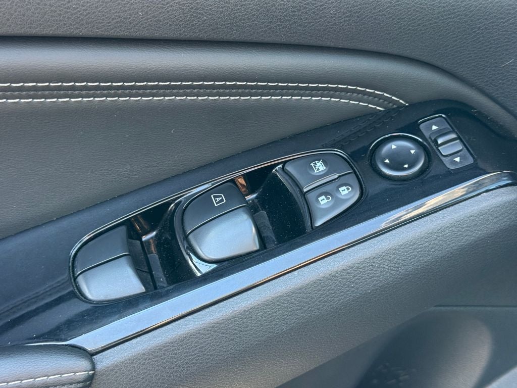 2023 Nissan Altima 2.5 SL Blue Certified AWD Near Milwaukee WI
