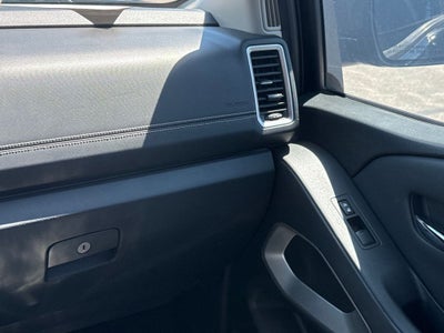 2022 Nissan Frontier SV Blue Certified 4WD Near Milwaukee WI