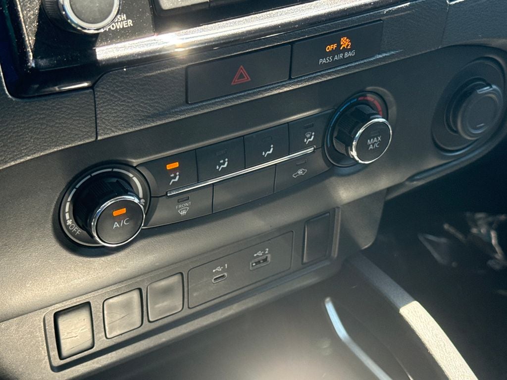 2022 Nissan Frontier SV Blue Certified 4WD Near Milwaukee WI