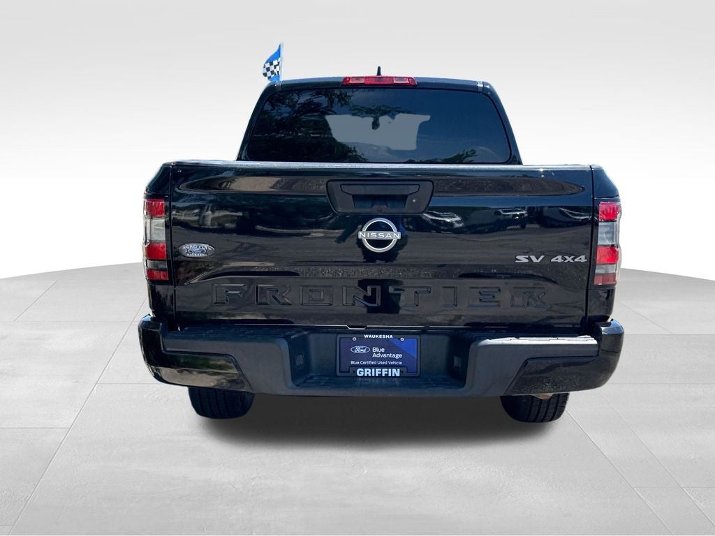 2022 Nissan Frontier SV Blue Certified 4WD Near Milwaukee WI
