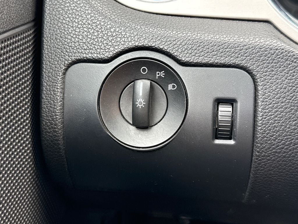 2014 Ford Mustang V6 Premium Near Milwaukee WI