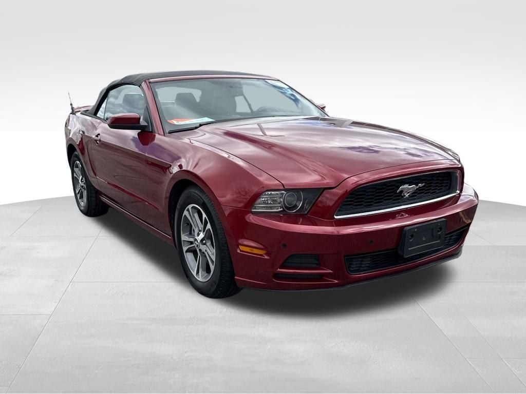 2014 Ford Mustang V6 Premium Near Milwaukee WI