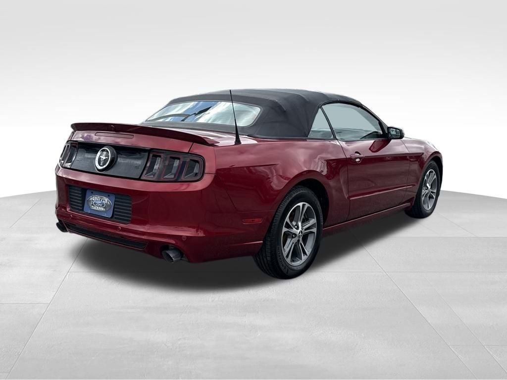 2014 Ford Mustang V6 Premium Near Milwaukee WI