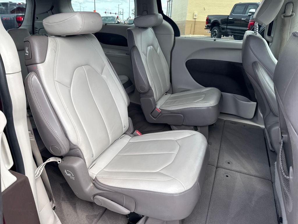 2017 Chrysler Pacifica Touring L