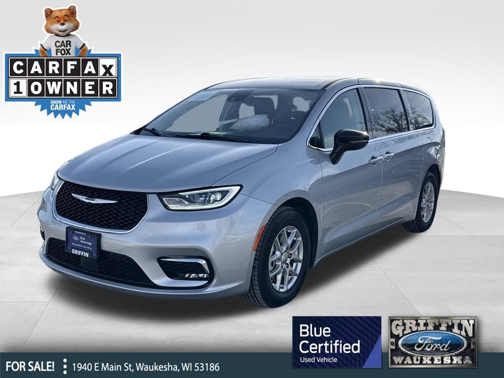 2024 Chrysler Pacifica Touring L Blue Certified Near Milwaukee WI