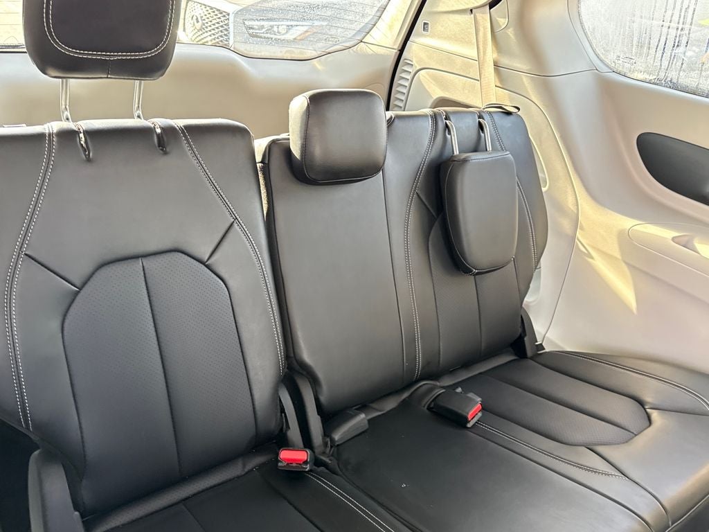 2024 Chrysler Pacifica Touring L Blue Certified Near Milwaukee WI