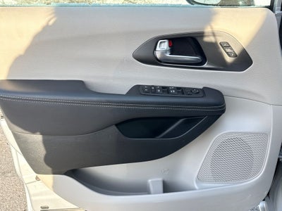 2024 Chrysler Pacifica Touring L Blue Certified Near Milwaukee WI