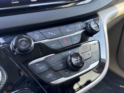 2024 Chrysler Pacifica Touring L Blue Certified Near Milwaukee WI