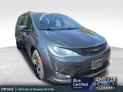 2019 Chrysler Pacifica Limited Blue Certified Near Milwaukee WI