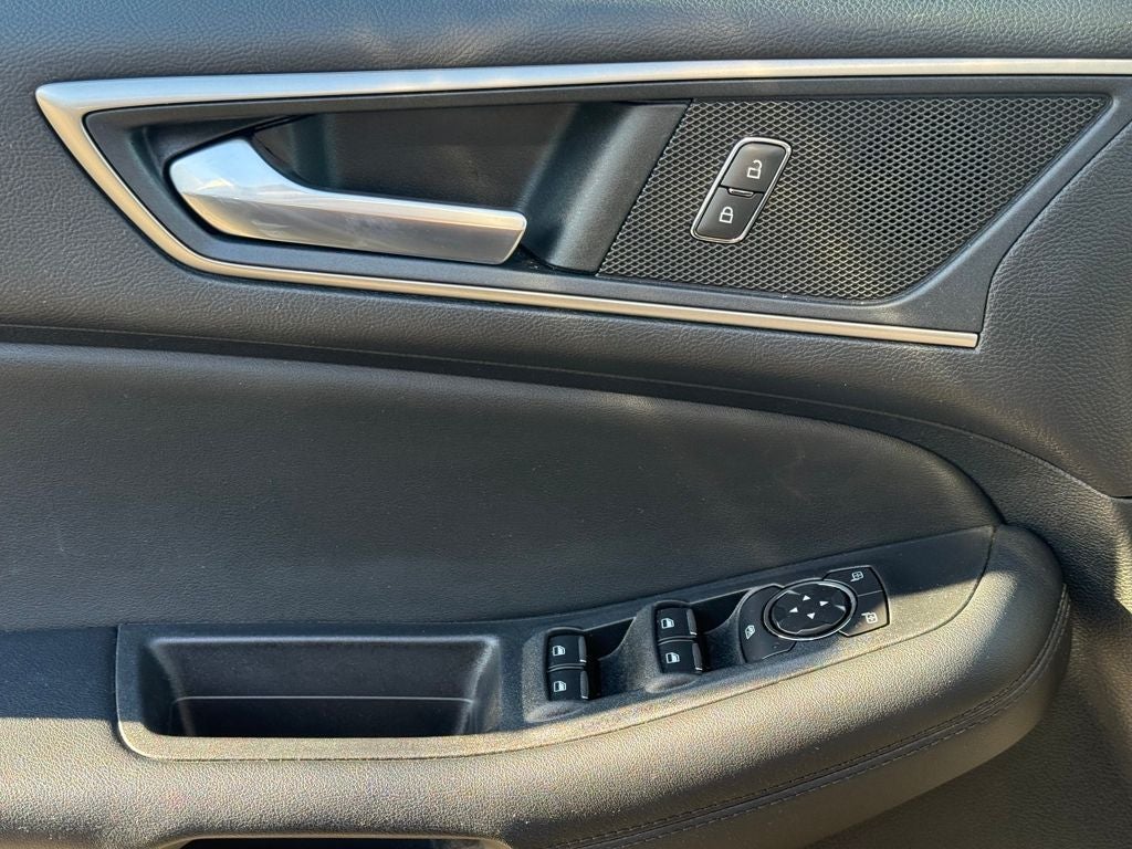 2022 Ford Edge SEL Certified AWD Near Milwaukee WI