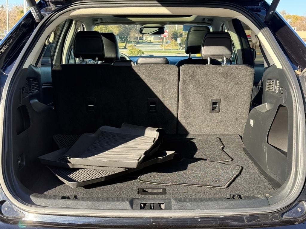 2022 Ford Edge SEL Certified AWD Near Milwaukee WI