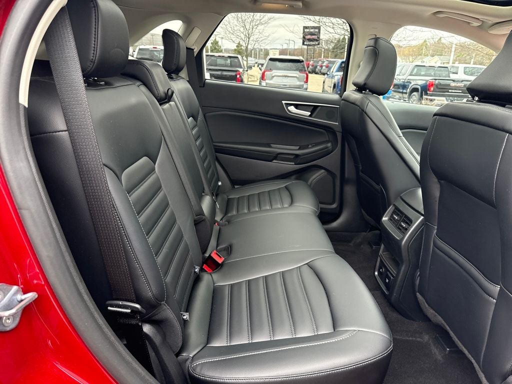 2024 Ford Edge SEL Certified AWD Near Milwaukee WI