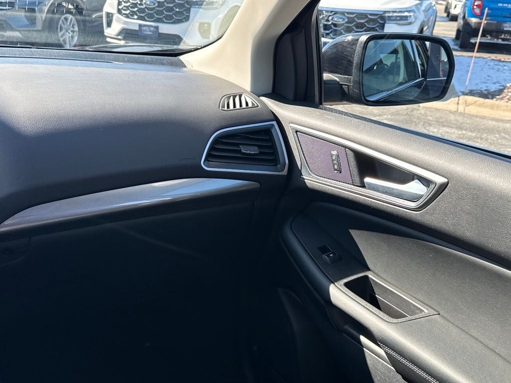 2024 Ford Edge SEL Certified AWD Near Milwaukee WI