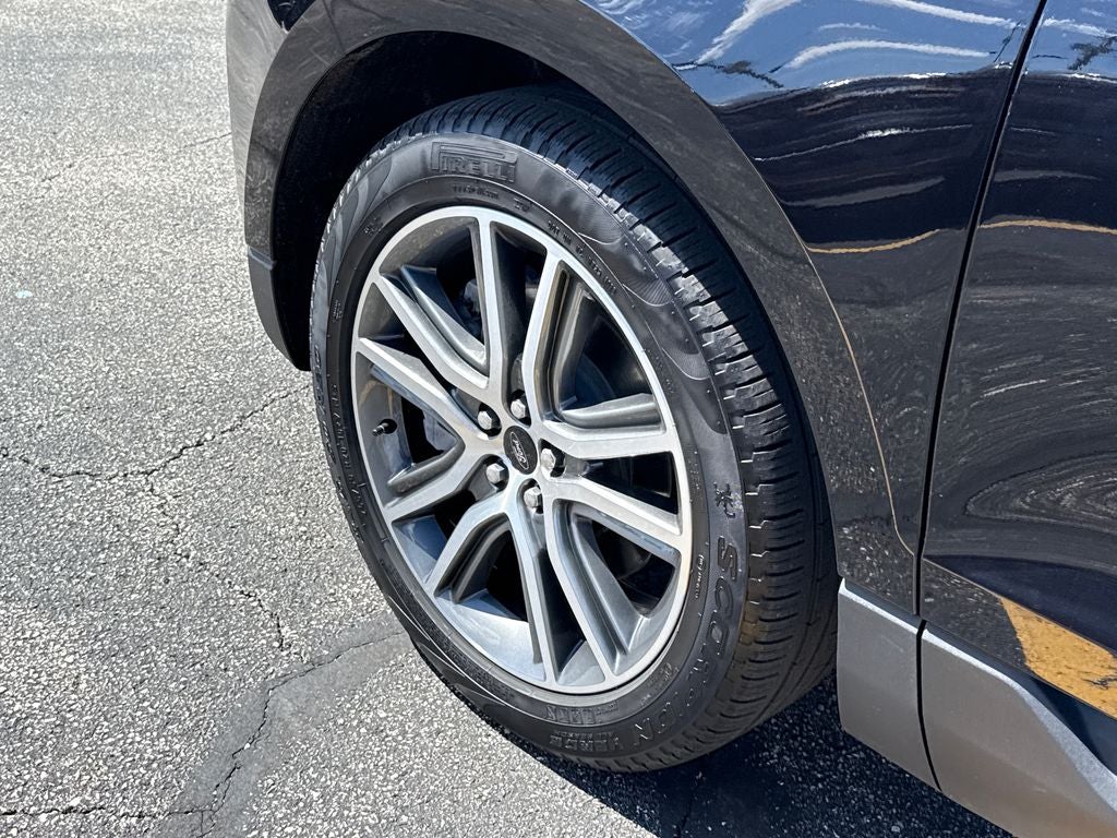 2024 Ford Edge Titanium Certified AWD Near Milwaukee WI