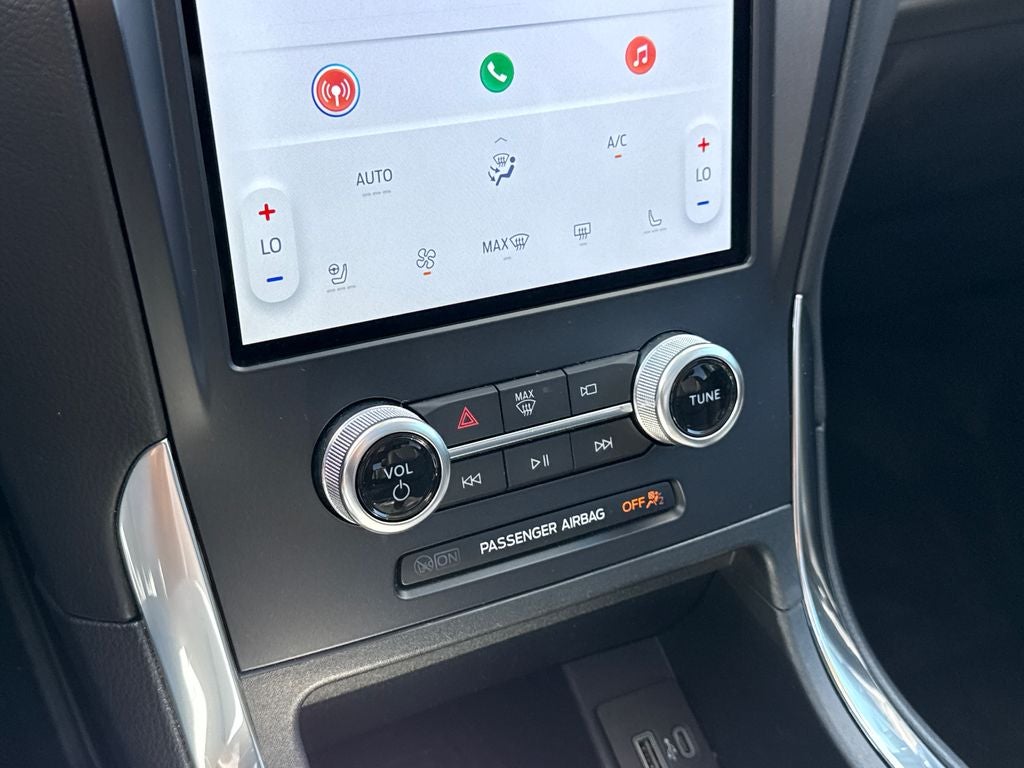 2024 Ford Edge Titanium Certified AWD Near Milwaukee WI