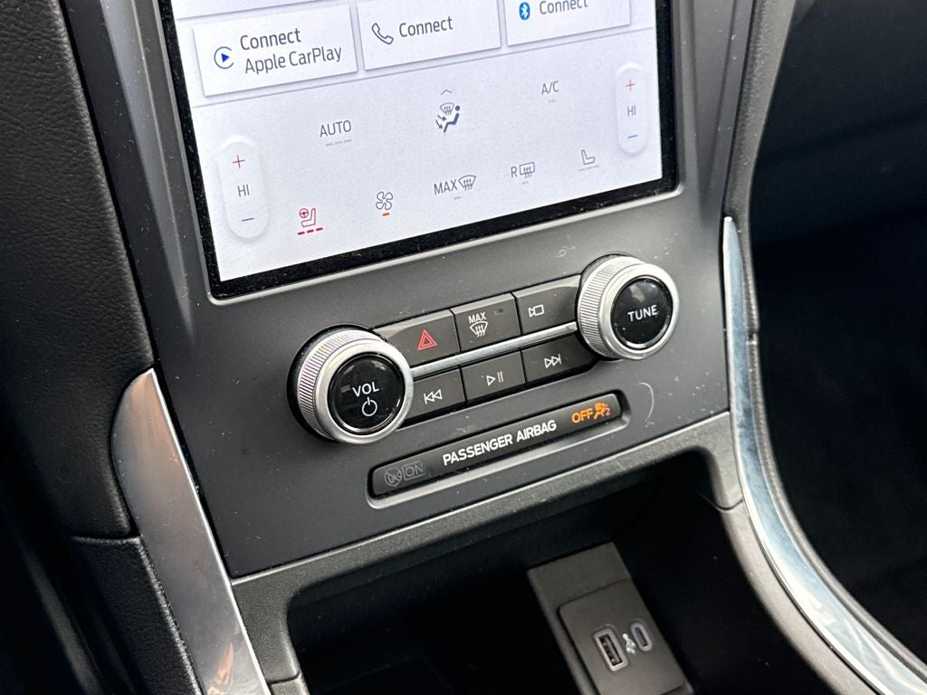 2023 Ford Edge Titanium Certified AWD Near Milwaukee WI