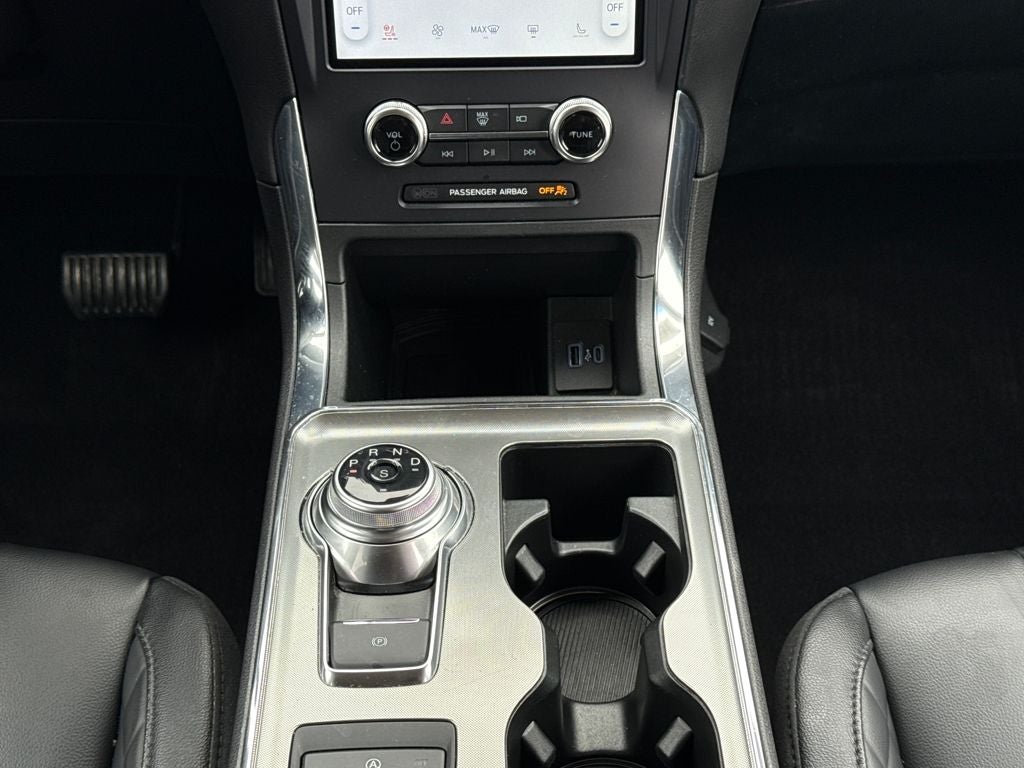 2024 Ford Edge Titanium Certified AWD Near Milwaukee WI