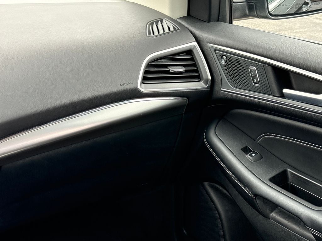 2024 Ford Edge Titanium Certified AWD Near Milwaukee WI