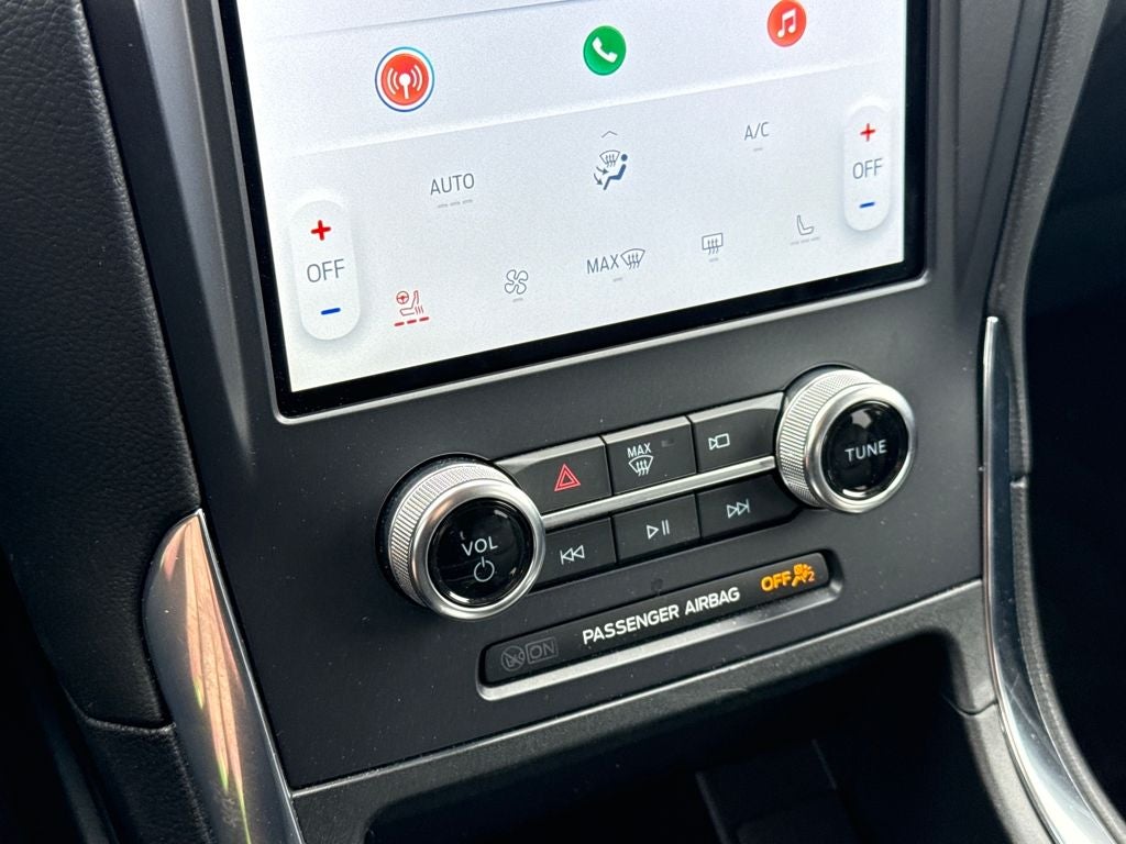 2024 Ford Edge Titanium Certified AWD Near Milwaukee WI